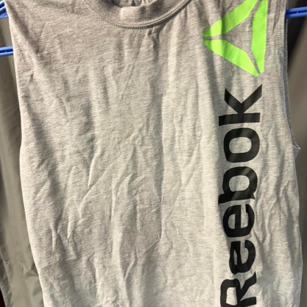 Reebok Men's Grey Vest